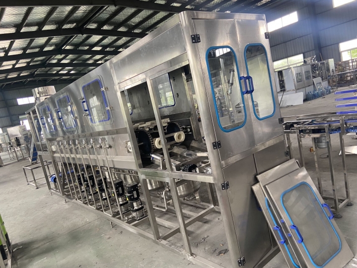 大桶灌裝機(jī)設(shè)備