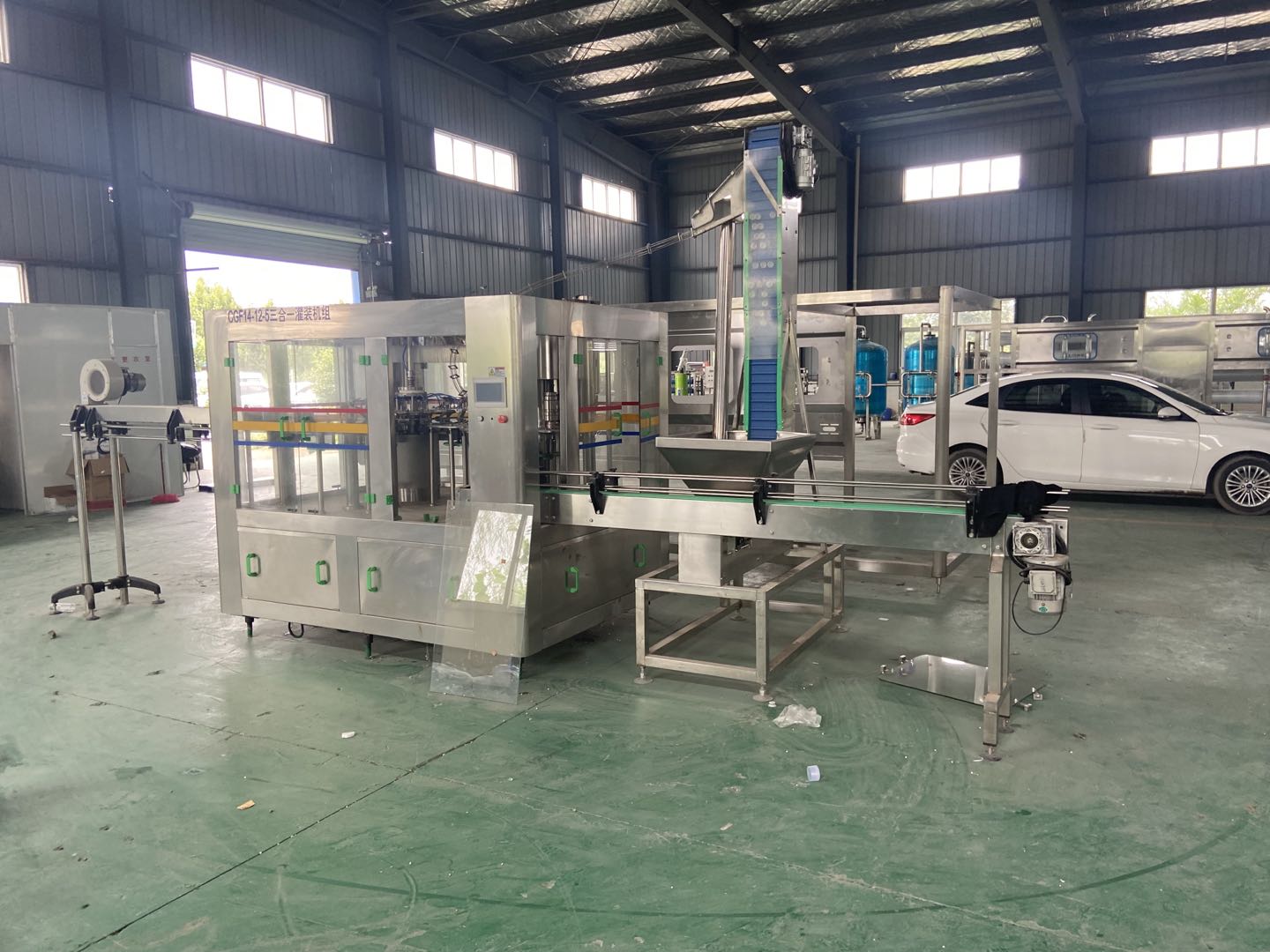 三合一小瓶灌裝機(jī)